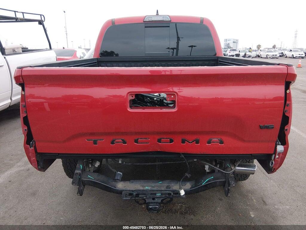3TMAZ5CN4JM066855 2018 TOYOTA TACOMA photo no. 6