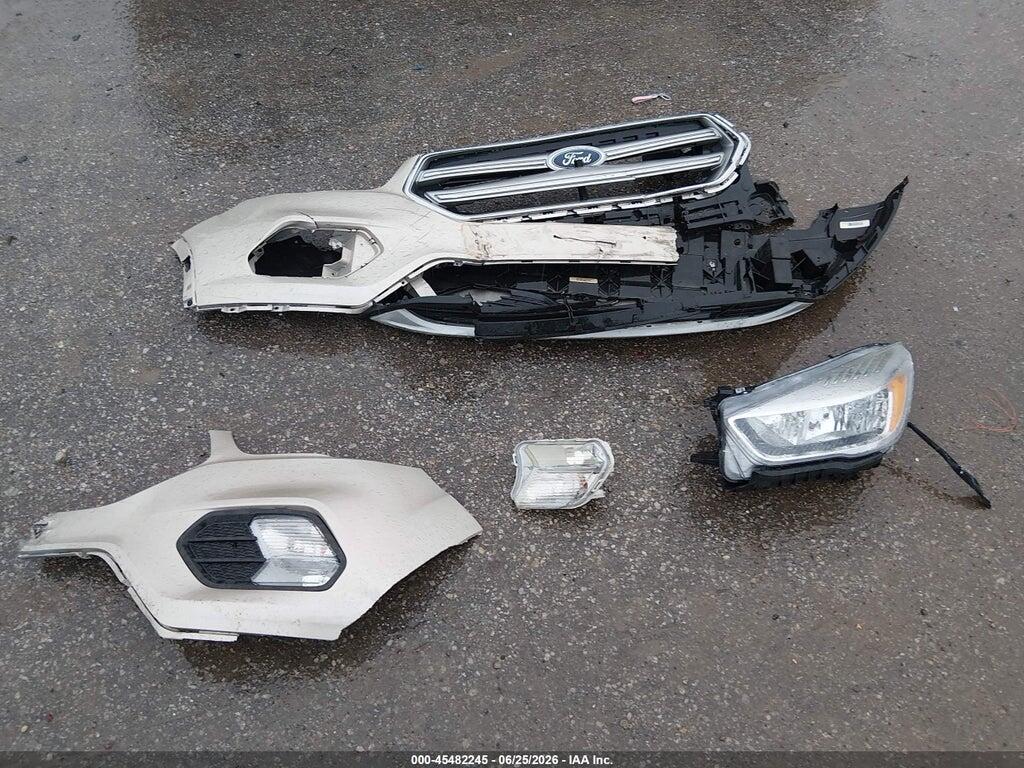 1FMCU0GD7HUC79005 2017 FORD ESCAPE photo no. 12