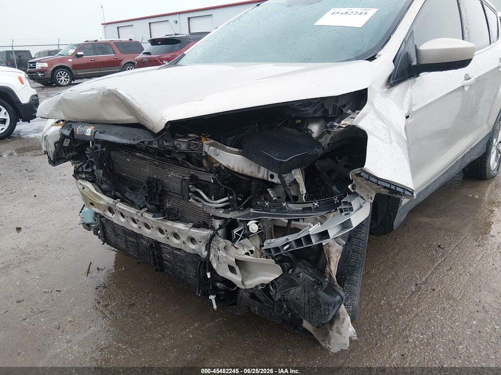 1FMCU0GD7HUC79005 2017 FORD ESCAPE photo no. 6