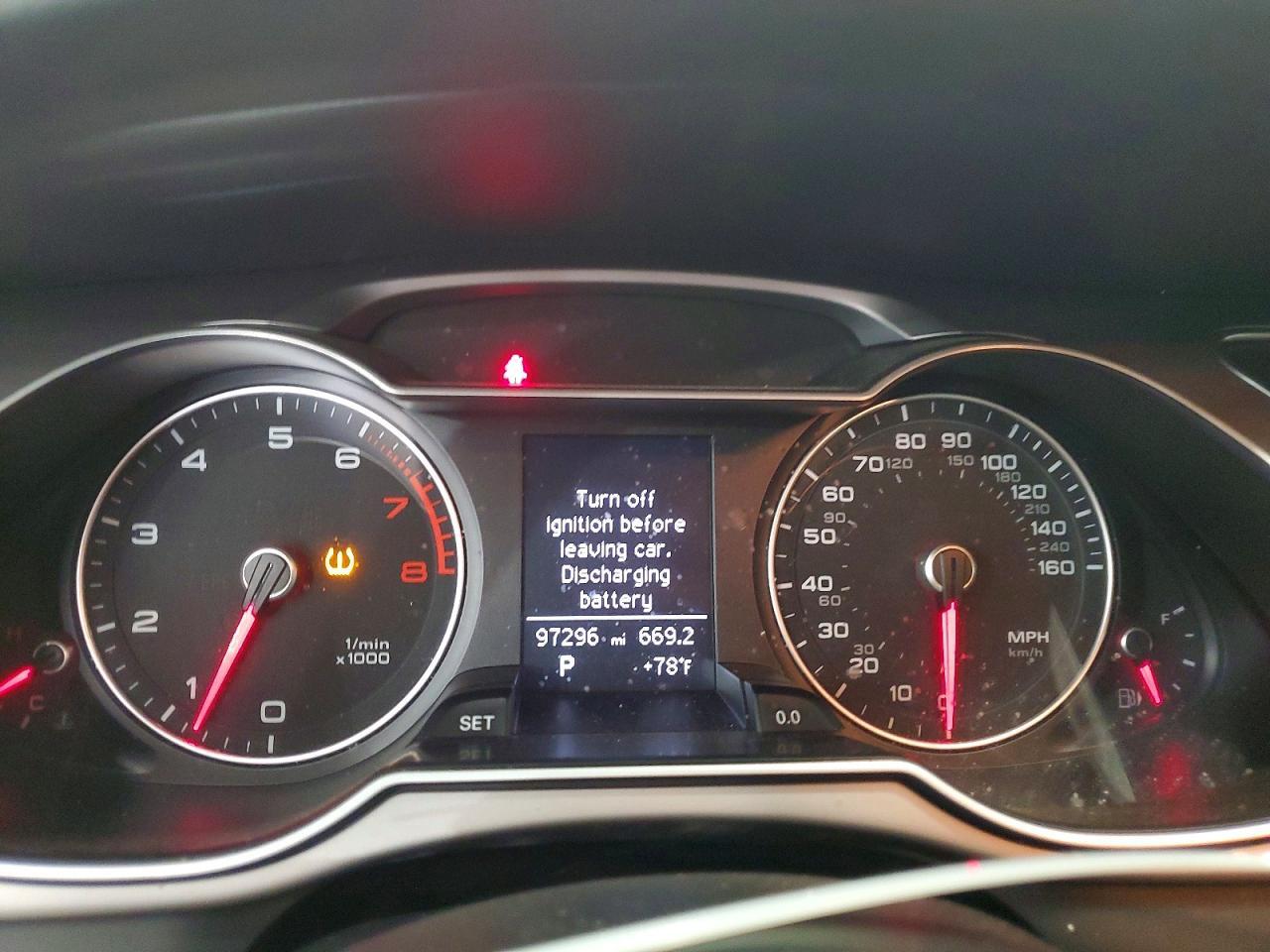 2013 AUDI A4 PREMIUM — Фото 9 из 12