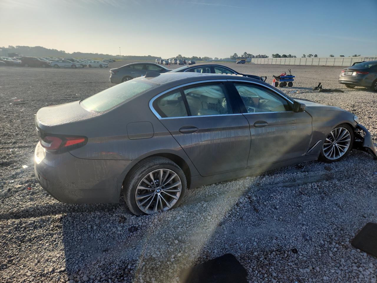 2021 BMW 530 I — Фото 3 из 12