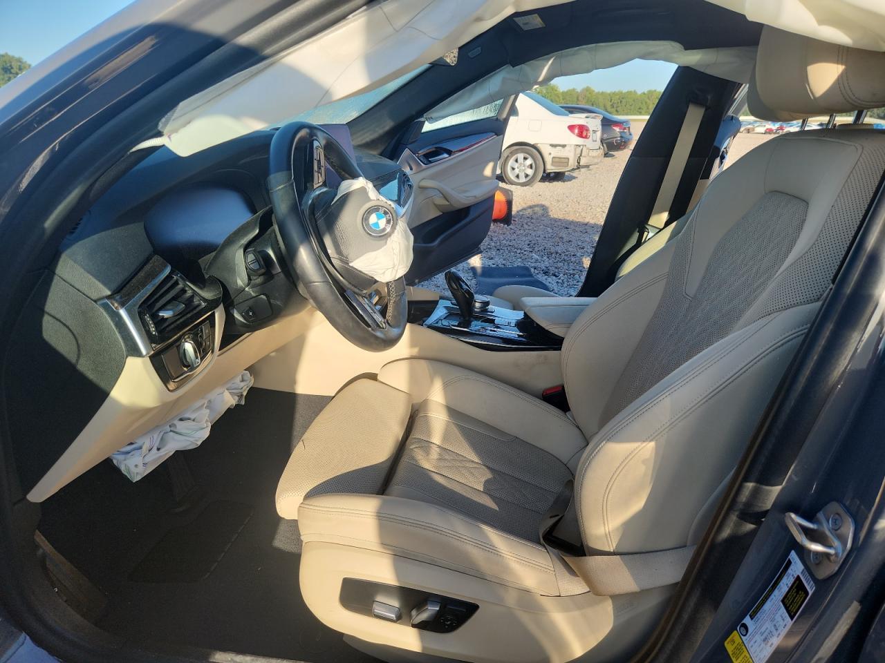 2021 BMW 530 I — Фото 7 из 12