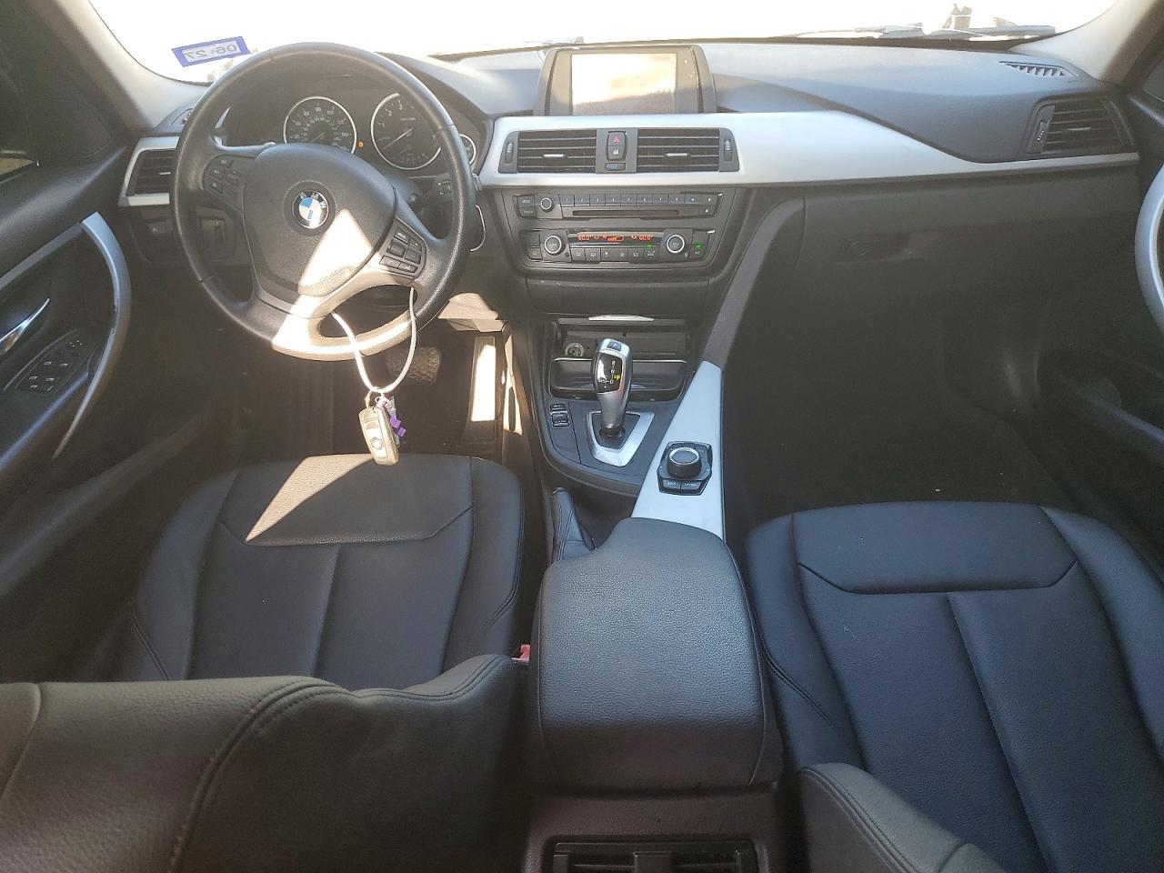2013 BMW 328 I — Фото 8 из 12