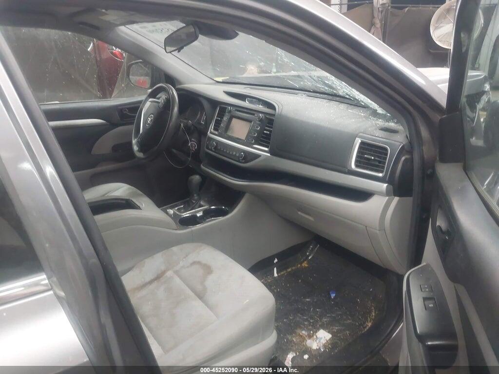 5TDZZRFH4KS333834 2019 TOYOTA HIGHLANDER photo no. 5