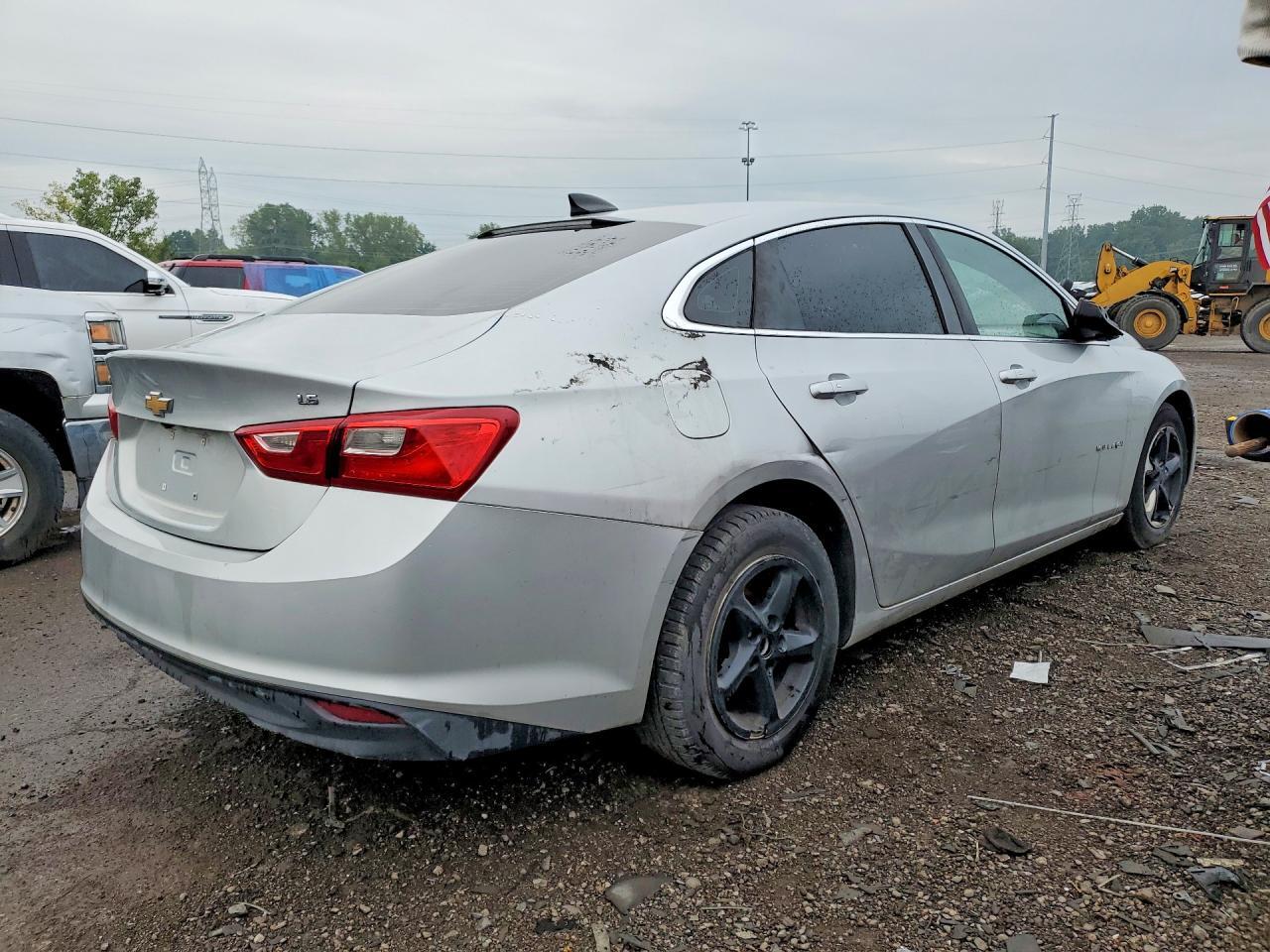 2016 CHEVROLET MALIBU LS — Фото 3 из 12