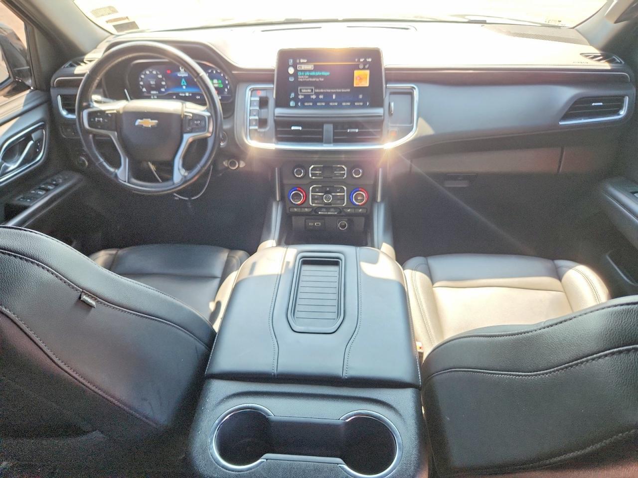 2022 CHEVROLET SUBURBAN K1500 LT — Фото 8 из 13