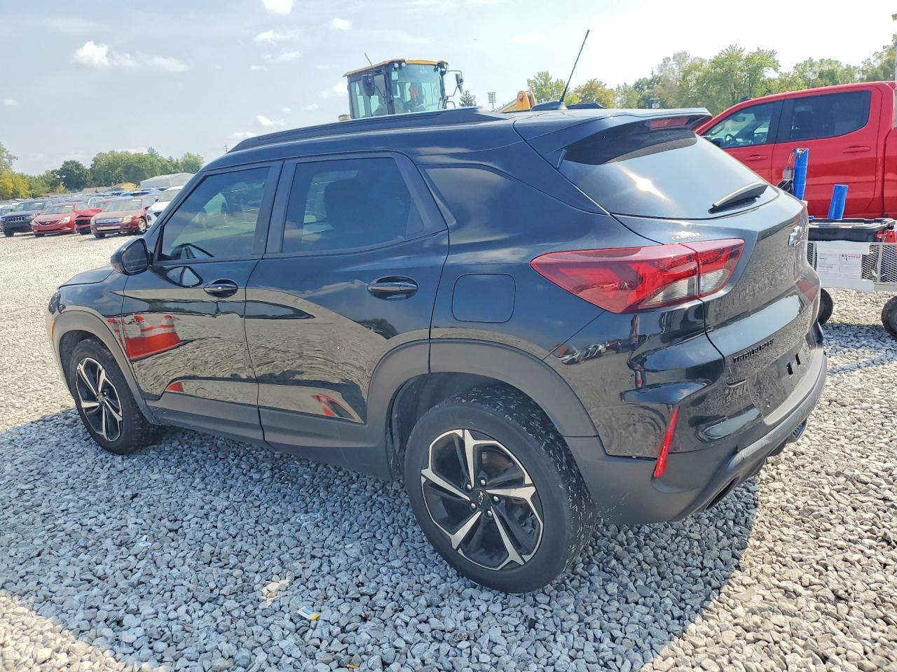 2021 CHEVROLET TRAILBLAZER RS — Фото 2 из 13
