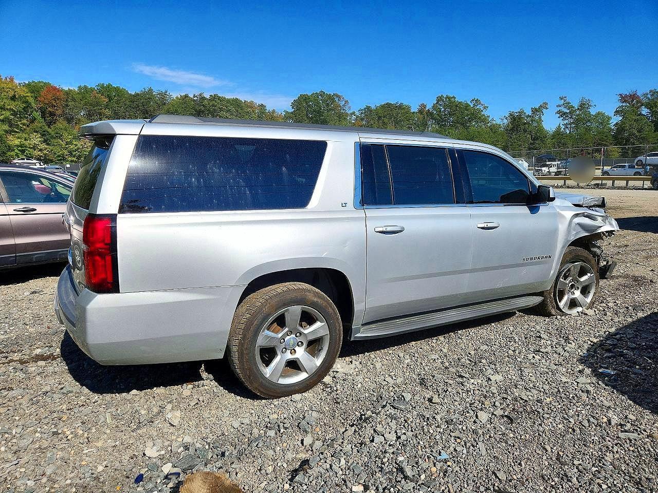 2016 CHEVROLET SUBURBAN K1500 LT — Фото 3 из 13
