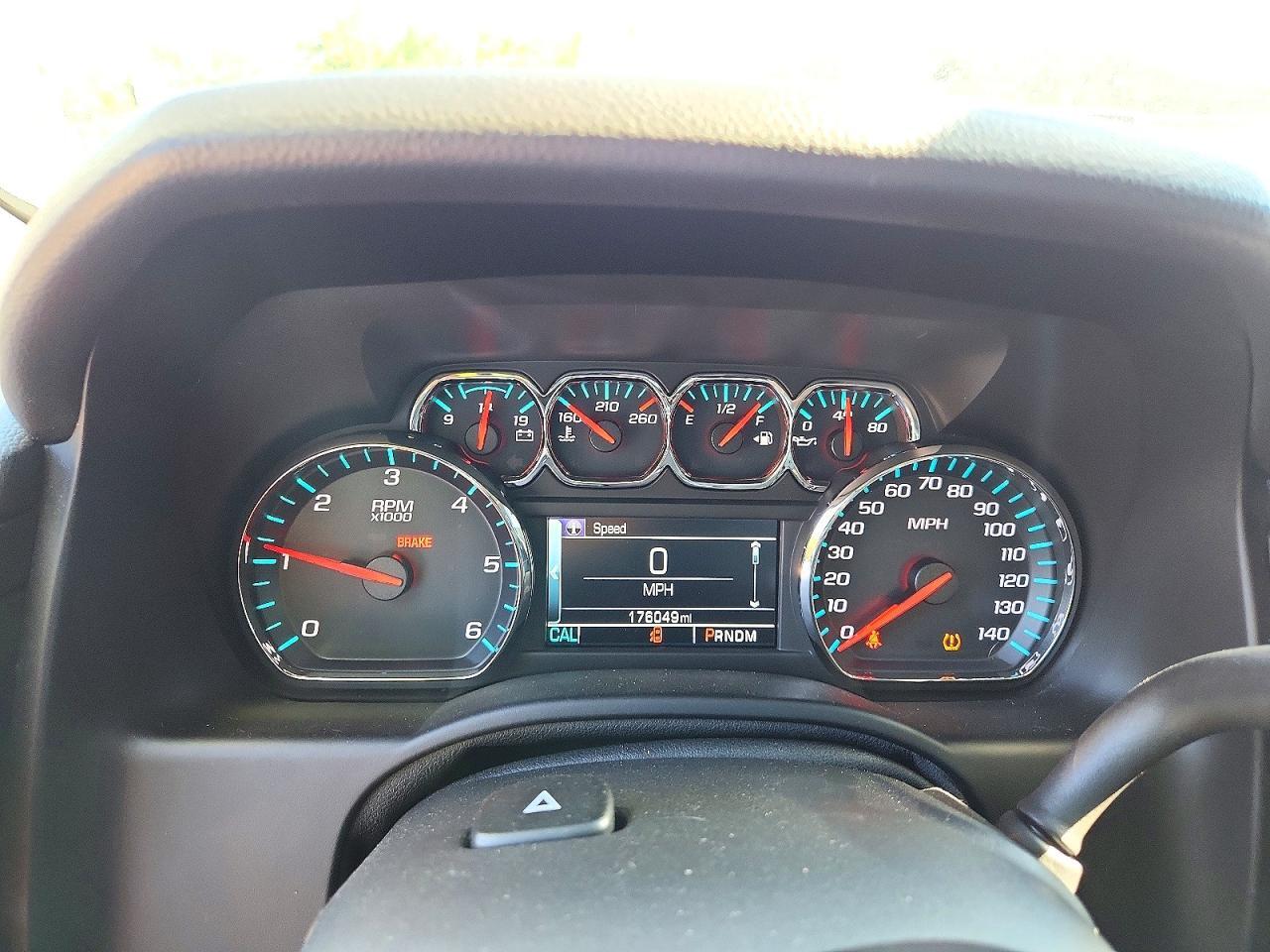2016 CHEVROLET SUBURBAN K1500 LT — Фото 9 из 13