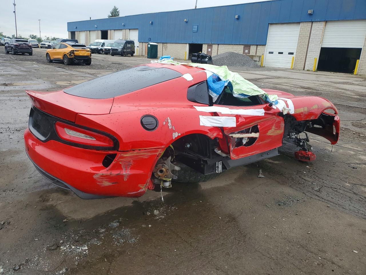 2013 DODGE VIPER GTS — Фото 3 из 12