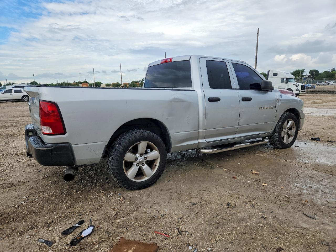 2012 DODGE RAM 1500 ST — Фото 3 из 12