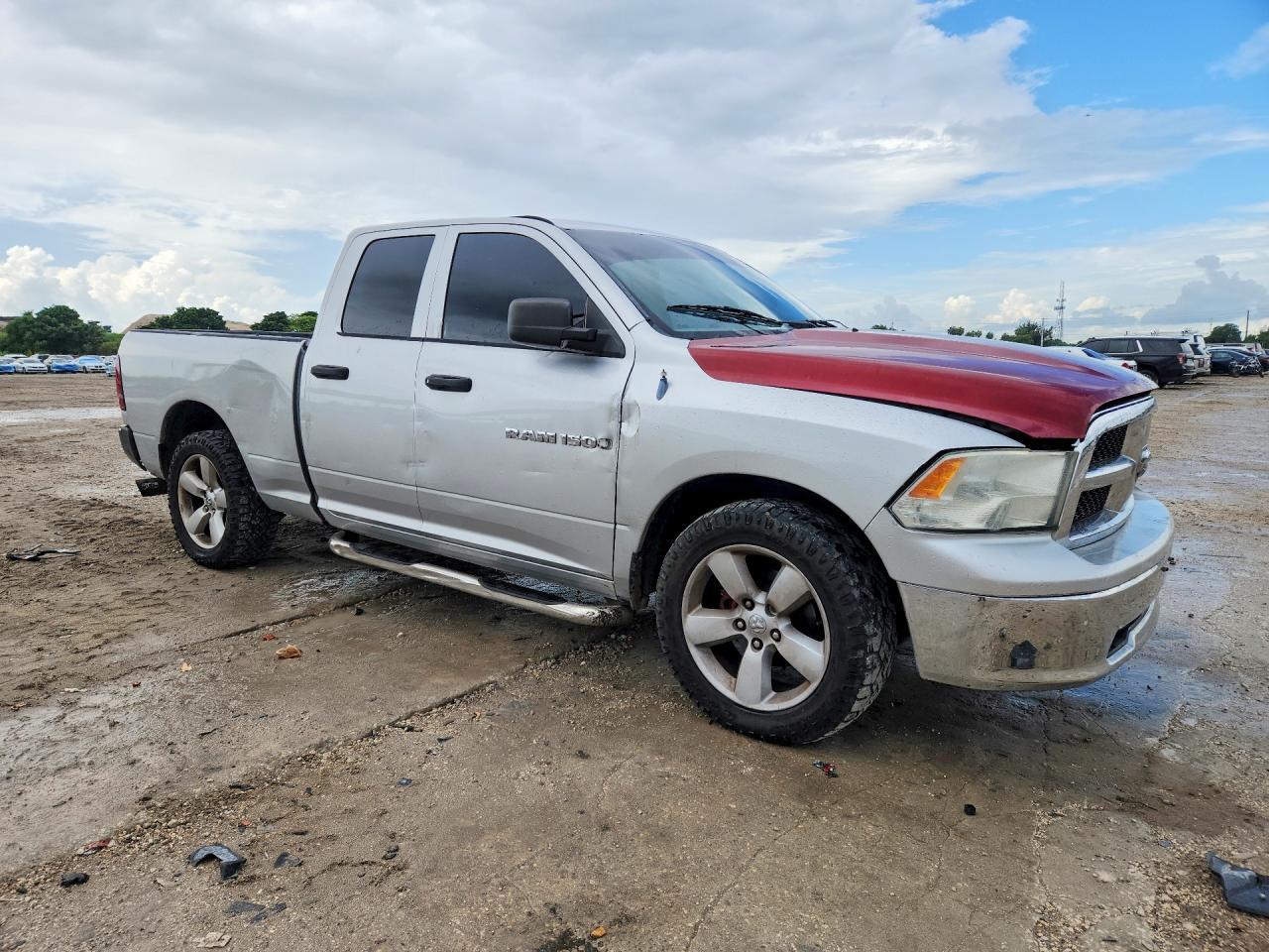 2012 DODGE RAM 1500 ST — Фото 4 из 12