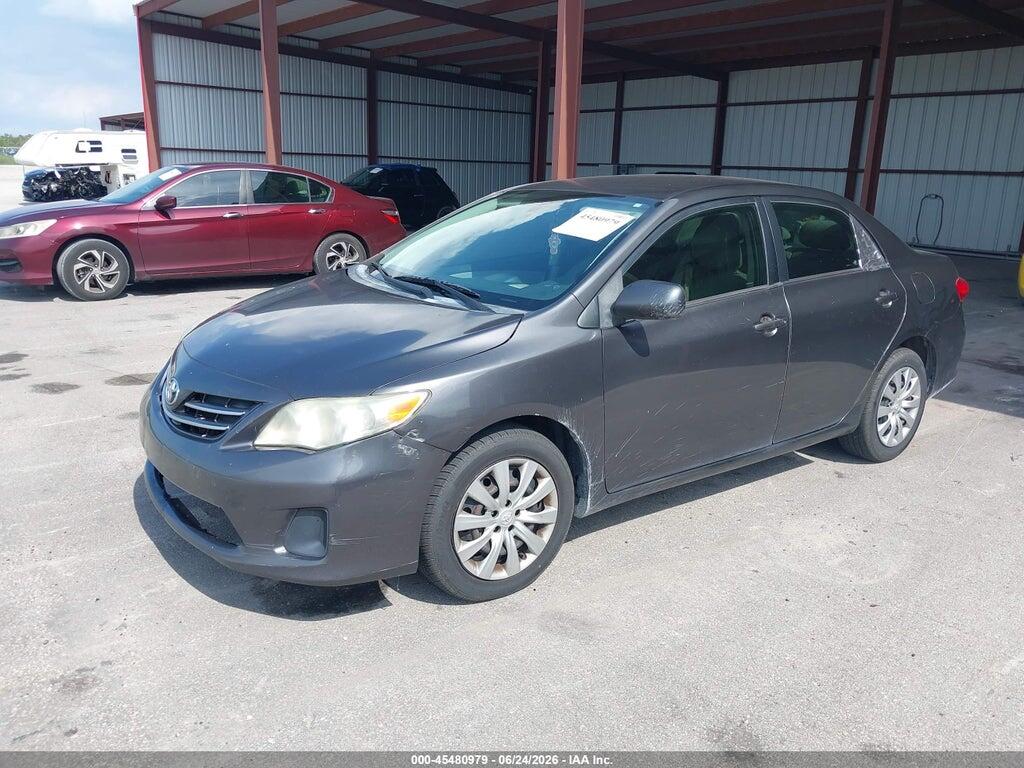 5YFBU4EE4DP134496 2013 TOYOTA COROLLA photo no. 2