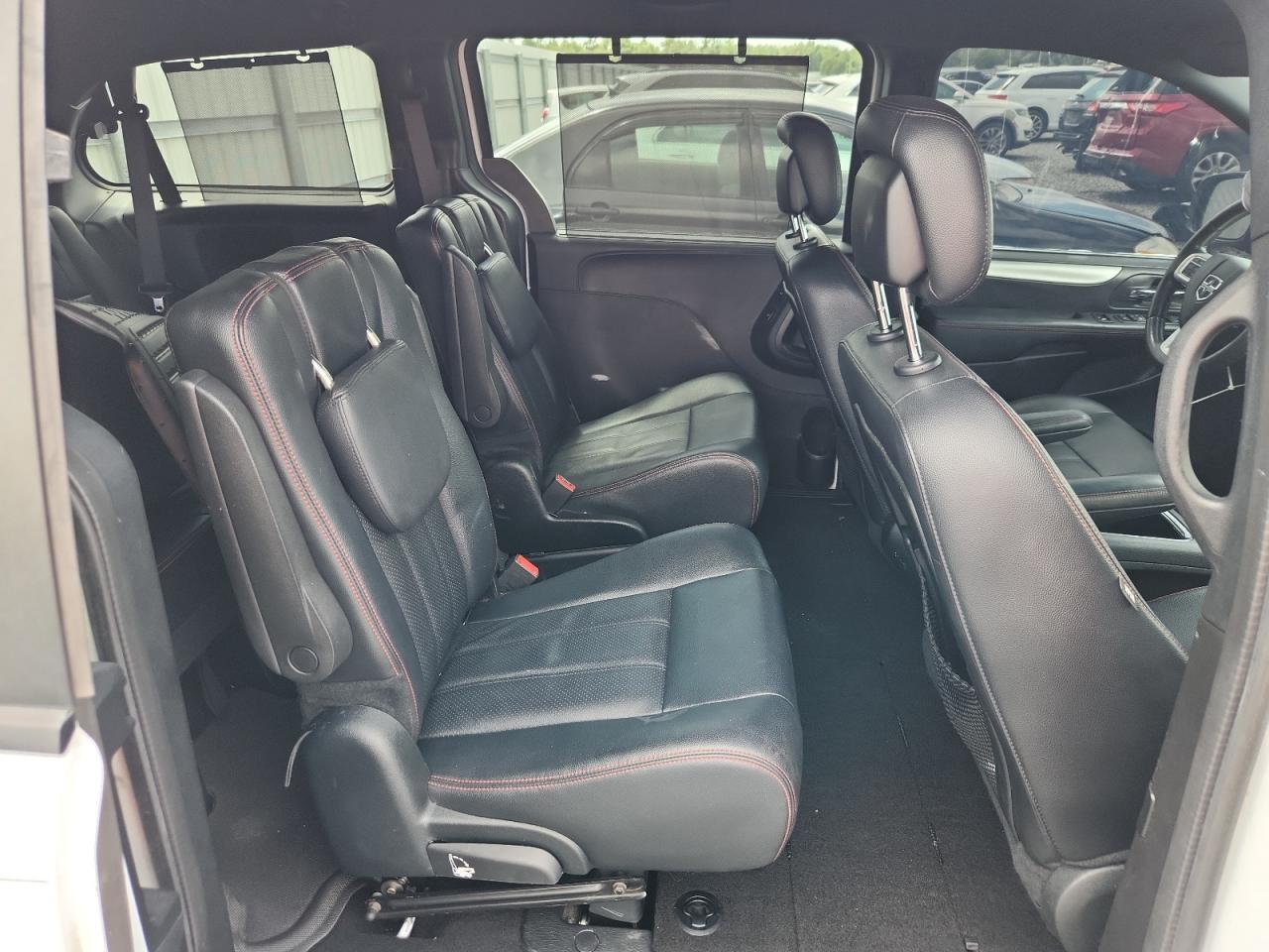 2017 DODGE GRAND CARAVAN GT — Фото 11 из 13
