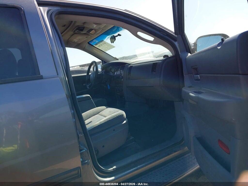 1D4HD48N35F537449 2005 DODGE DURANGO photo no. 5