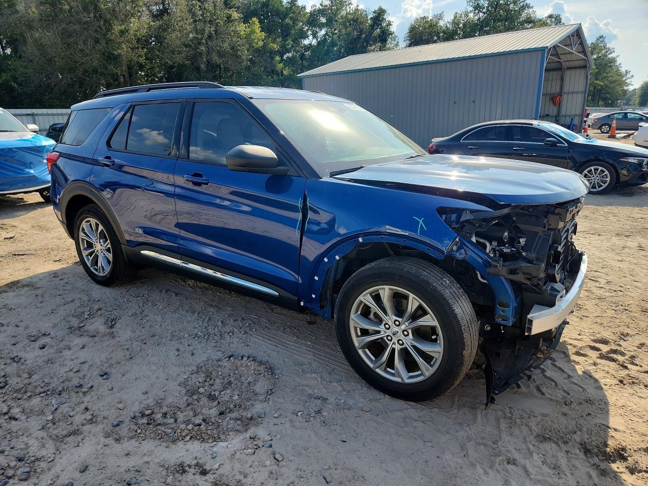 2022 FORD EXPLORER XLT — Фото 4 из 14