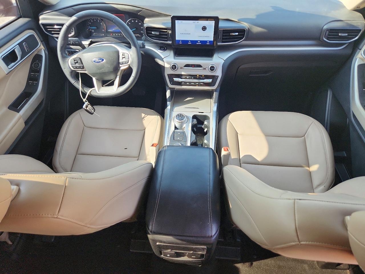 2022 FORD EXPLORER XLT — Фото 8 из 14