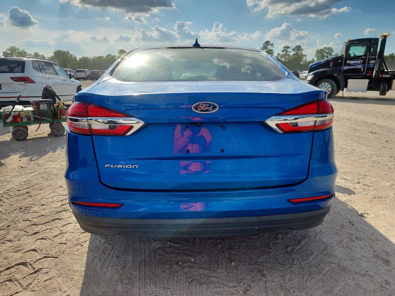2020 FORD FUSION S — Фото 6 из 12
