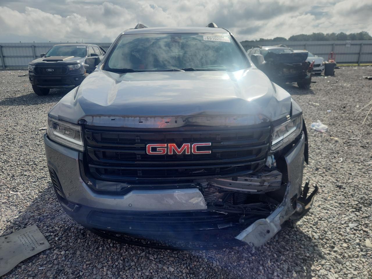 2022 GMC ACADIA SLT — Фото 5 из 13