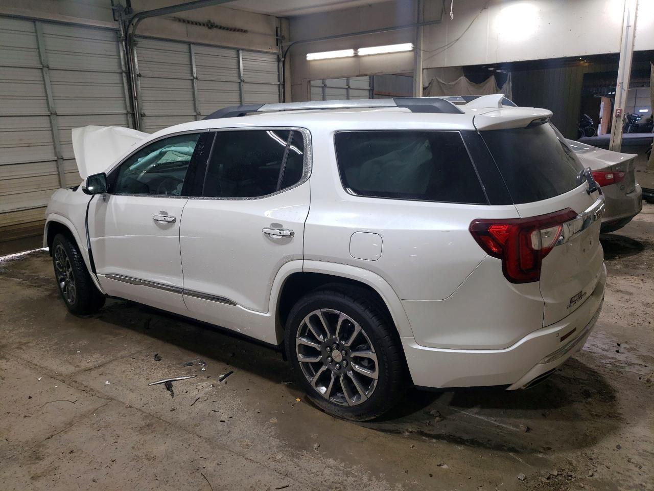 2020 GMC ACADIA DENALI — Фото 2 из 14