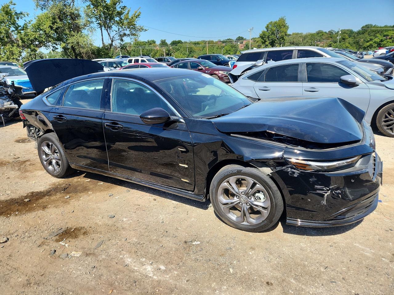 2025 HONDA ACCORD HYBRID EXL — Фото 4 из 13