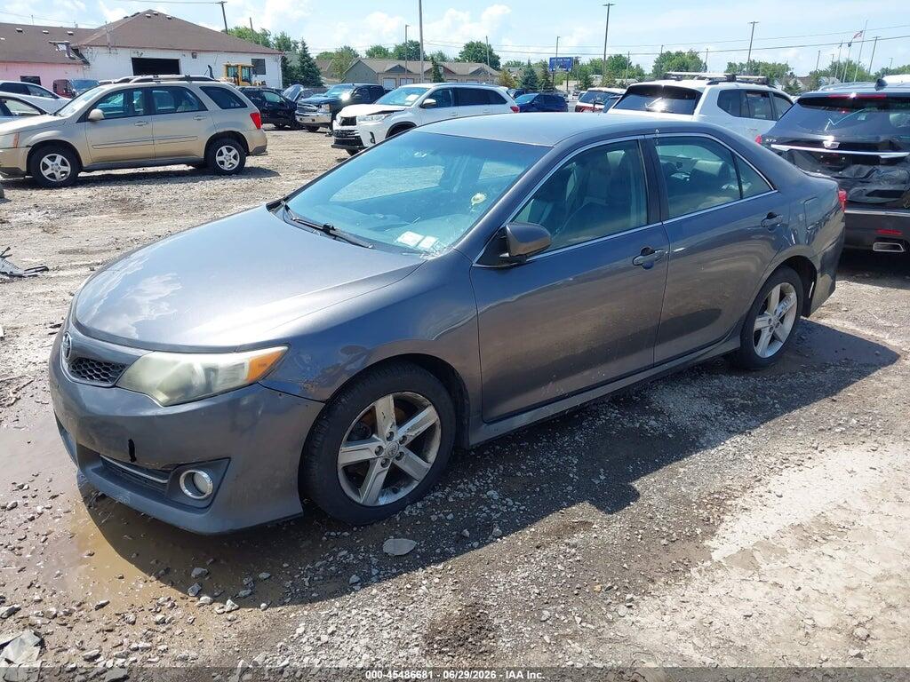 4T1BF1FKXEU416901 2014 TOYOTA CAMRY photo no. 2