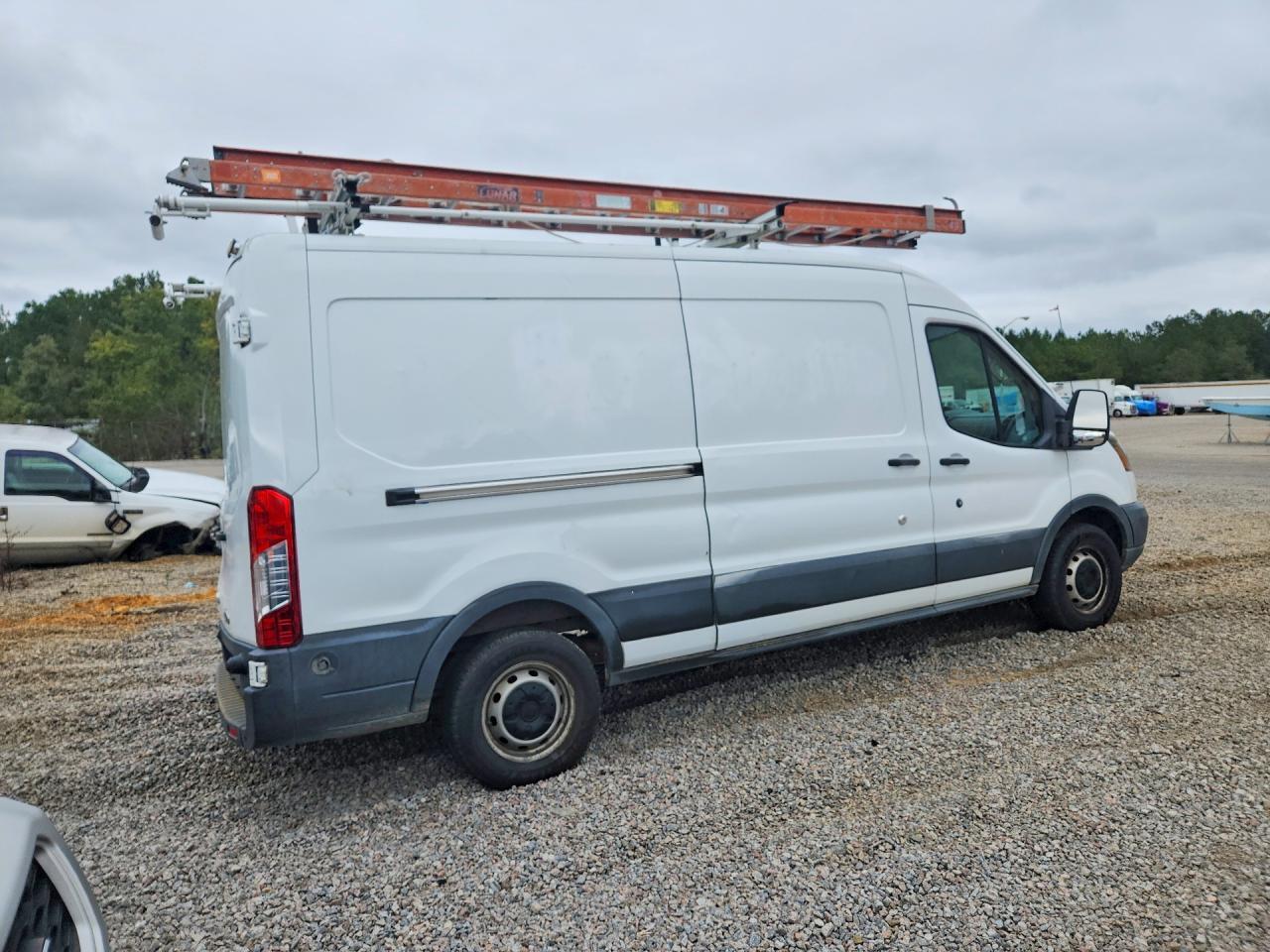 2016 FORD TRANSIT T-150 — Фото 3 из 12