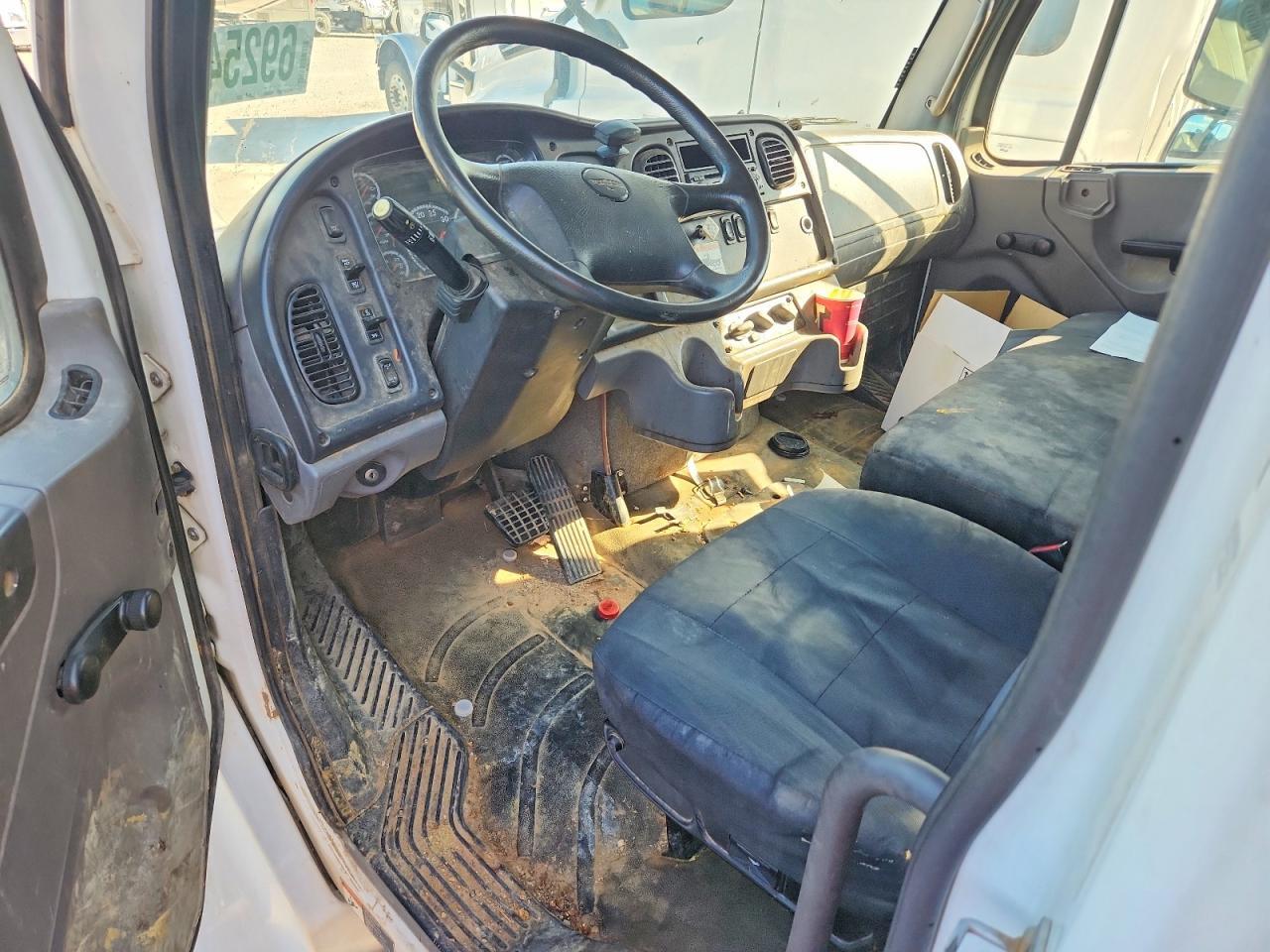 2015 FREIGHTLINER M2 106 MEDIUM DUTY — Фото 8 из 13
