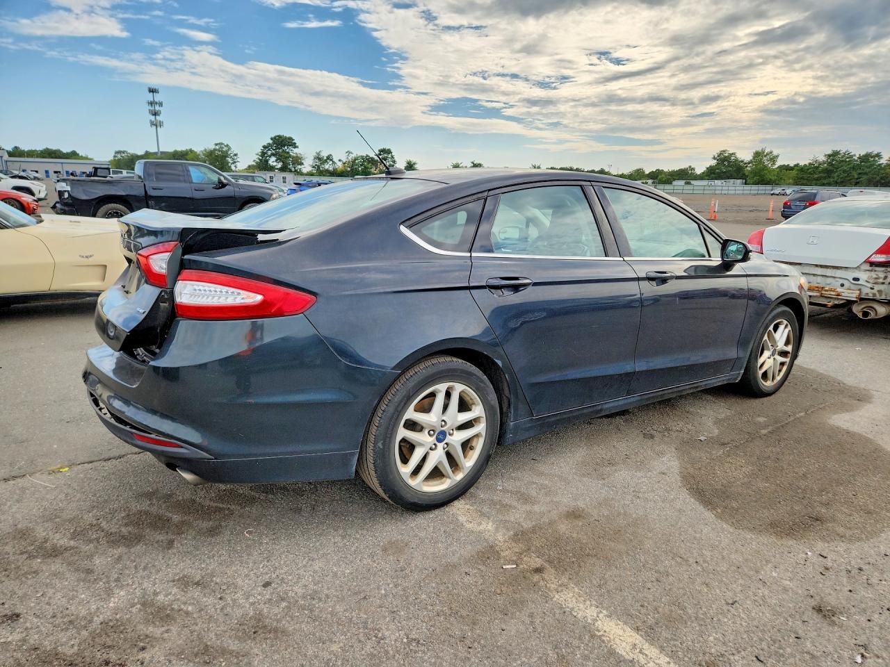 2014 FORD FUSION SE — Фото 3 из 12