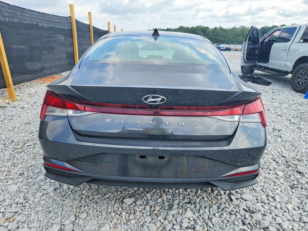 2023 HYUNDAI ELANTRA SEL — Фото 6 из 12