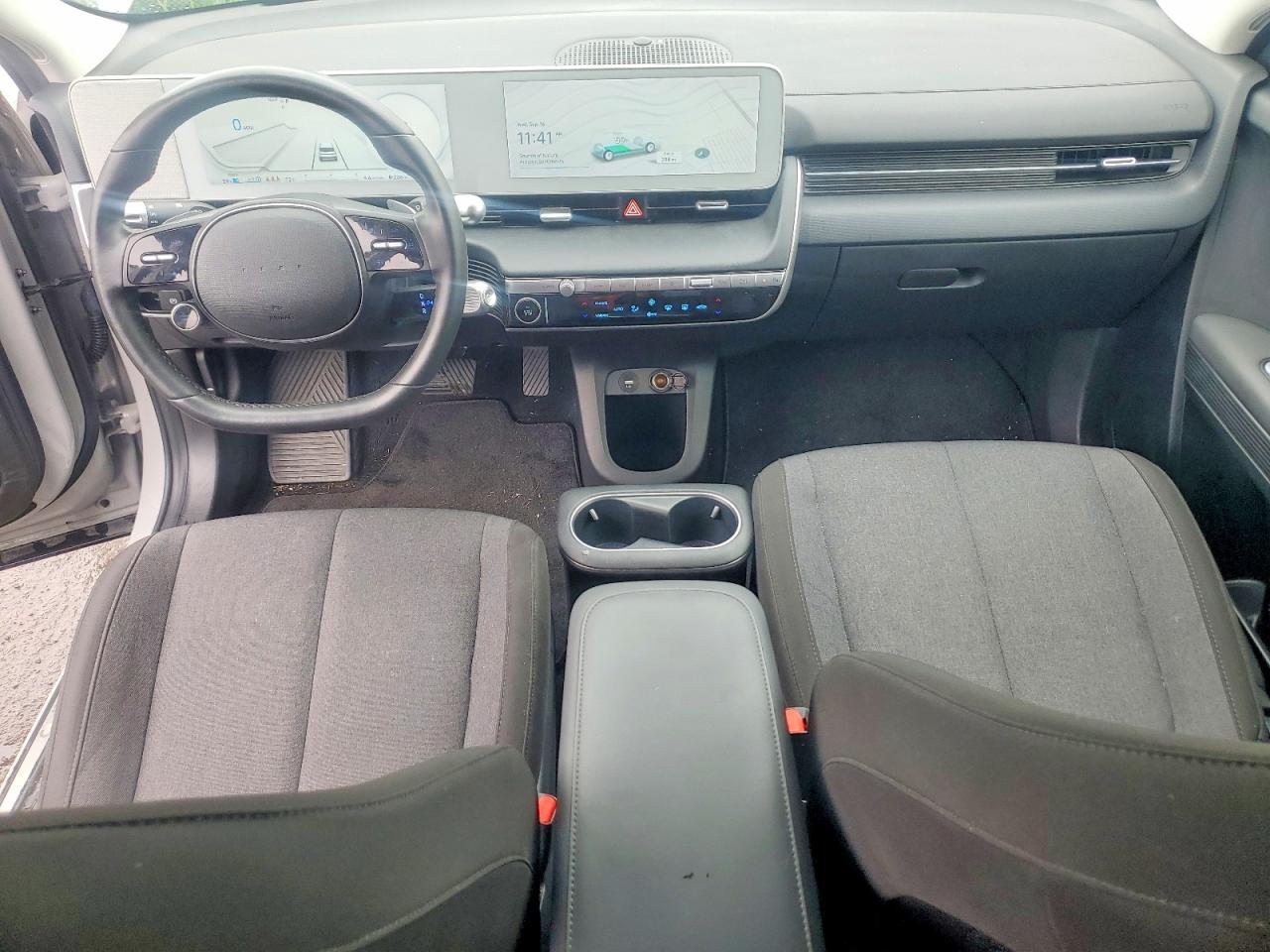 2024 HYUNDAI IONIQ 5 SEL — Фото 8 из 13