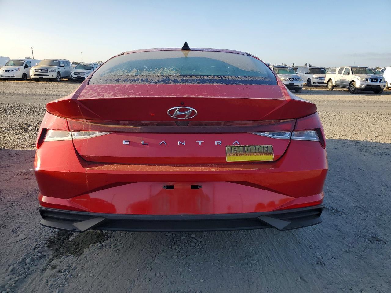 2023 HYUNDAI ELANTRA SEL — Фото 6 из 12