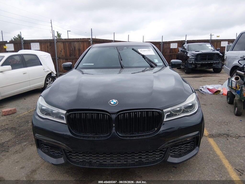 WBA7F0C32HGM21544 2017 BMW 750I photo no. 12