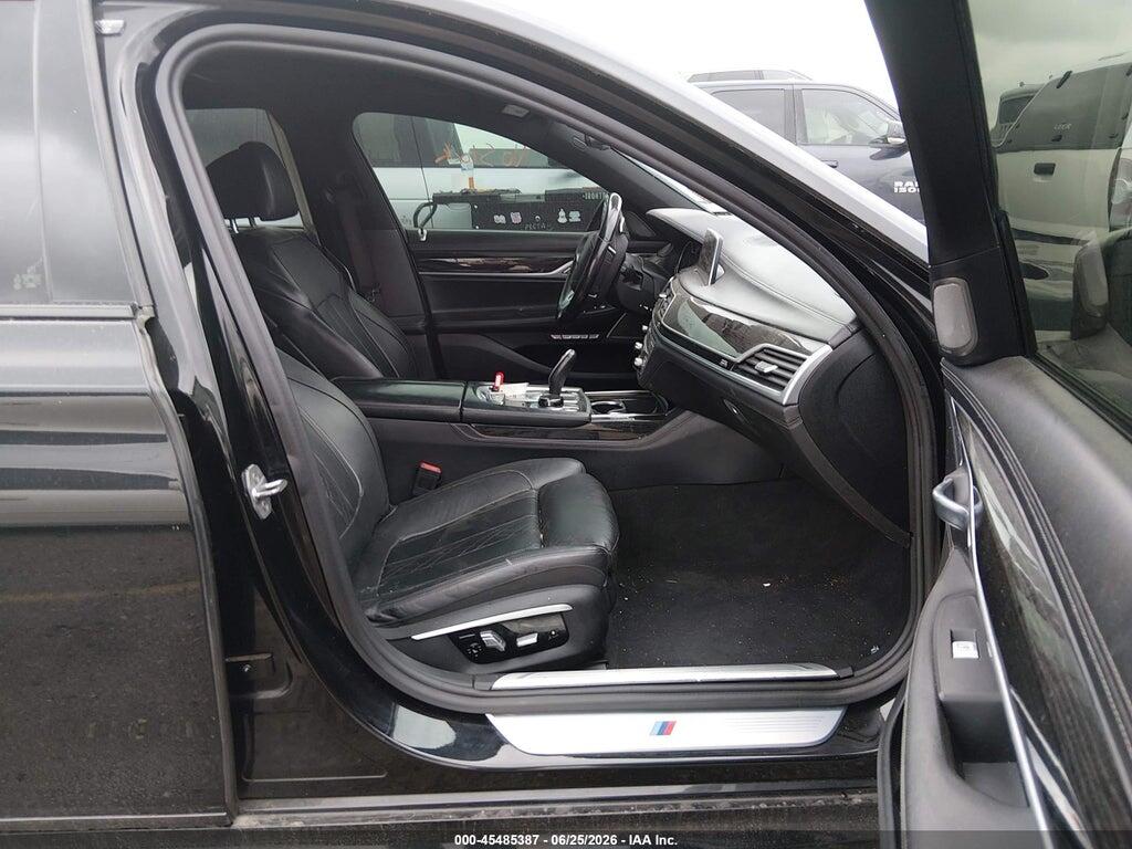 WBA7F0C32HGM21544 2017 BMW 750I photo no. 5
