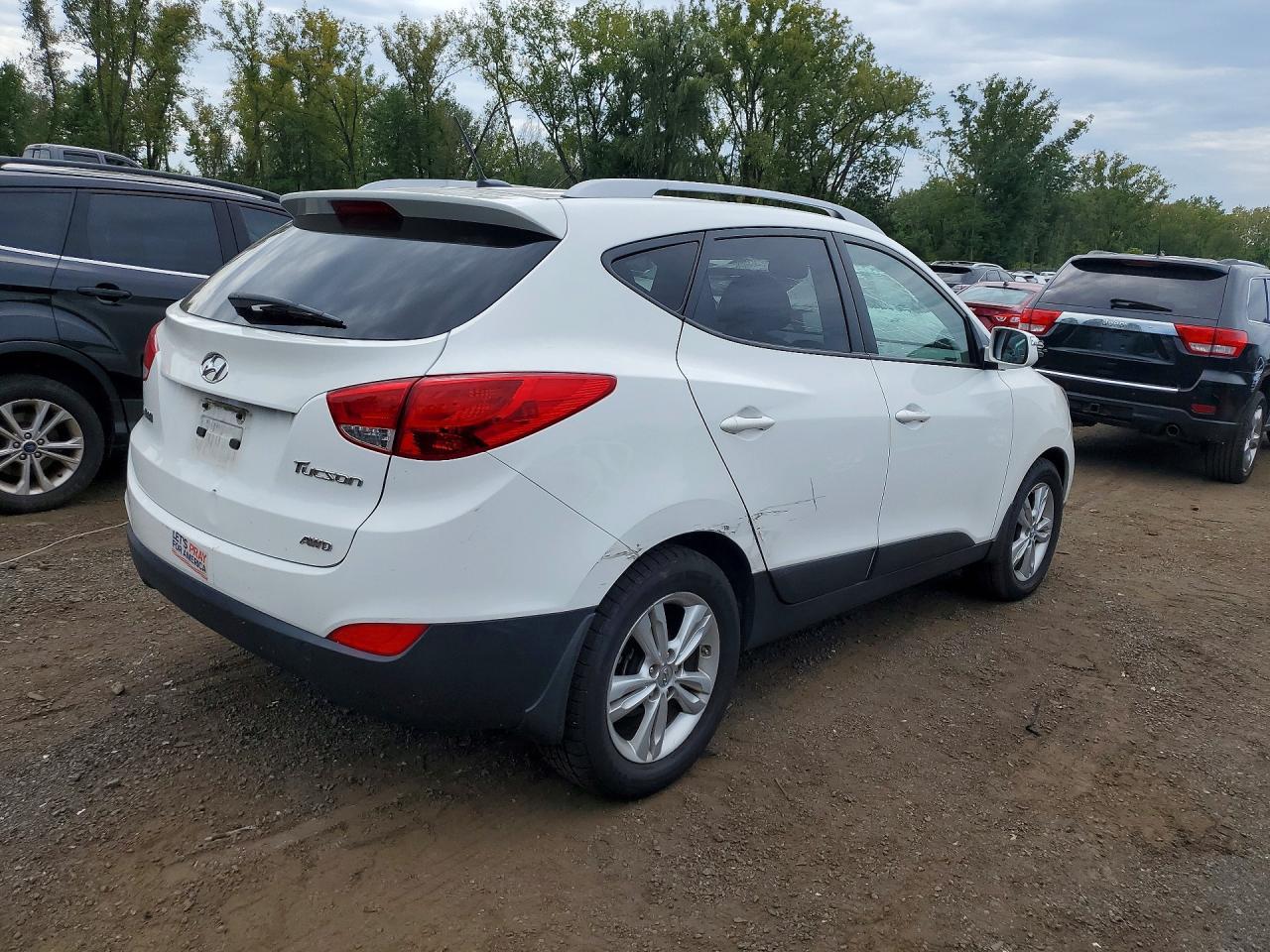 2013 HYUNDAI TUCSON GLS — Фото 3 из 13
