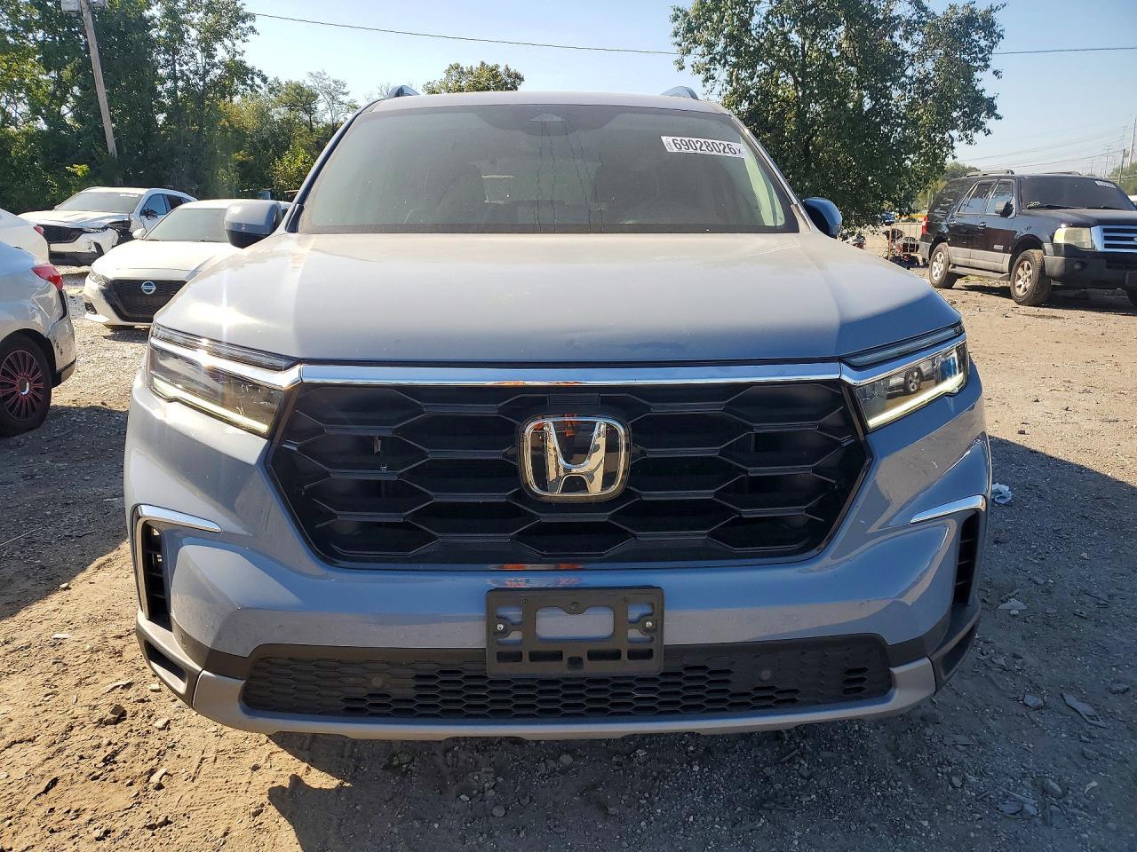 2025 HONDA PILOT TOURING — Фото 5 из 13
