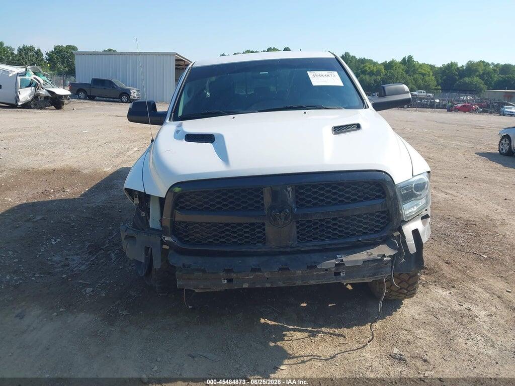 1C6RR7HT0JS152457 2018 RAM 1500 photo no. 12