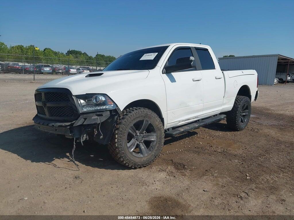1C6RR7HT0JS152457 2018 RAM 1500 photo no. 2
