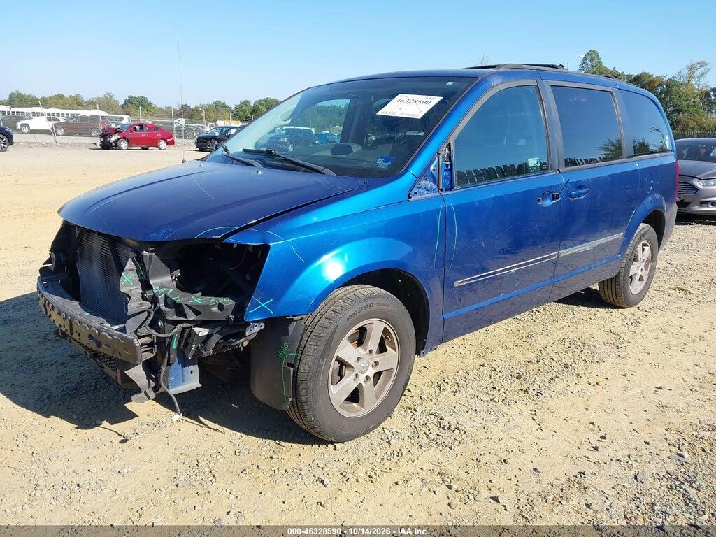 2010 DODGE GRAND CARAVAN SXT — Фото 2 из 13