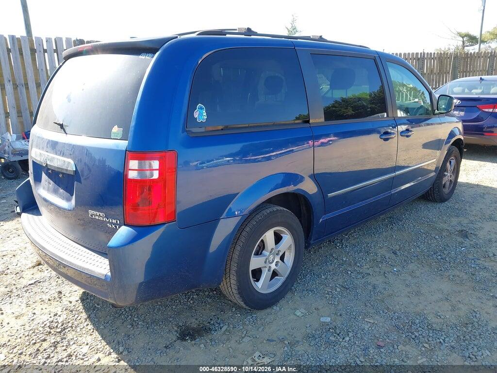 2010 DODGE GRAND CARAVAN SXT — Фото 4 из 13