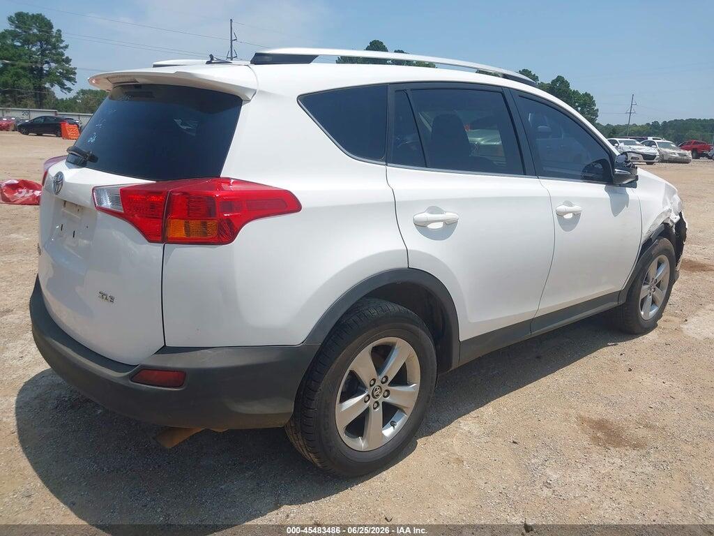 2T3WFREV3FW171847 2015 TOYOTA RAV4 photo no. 4