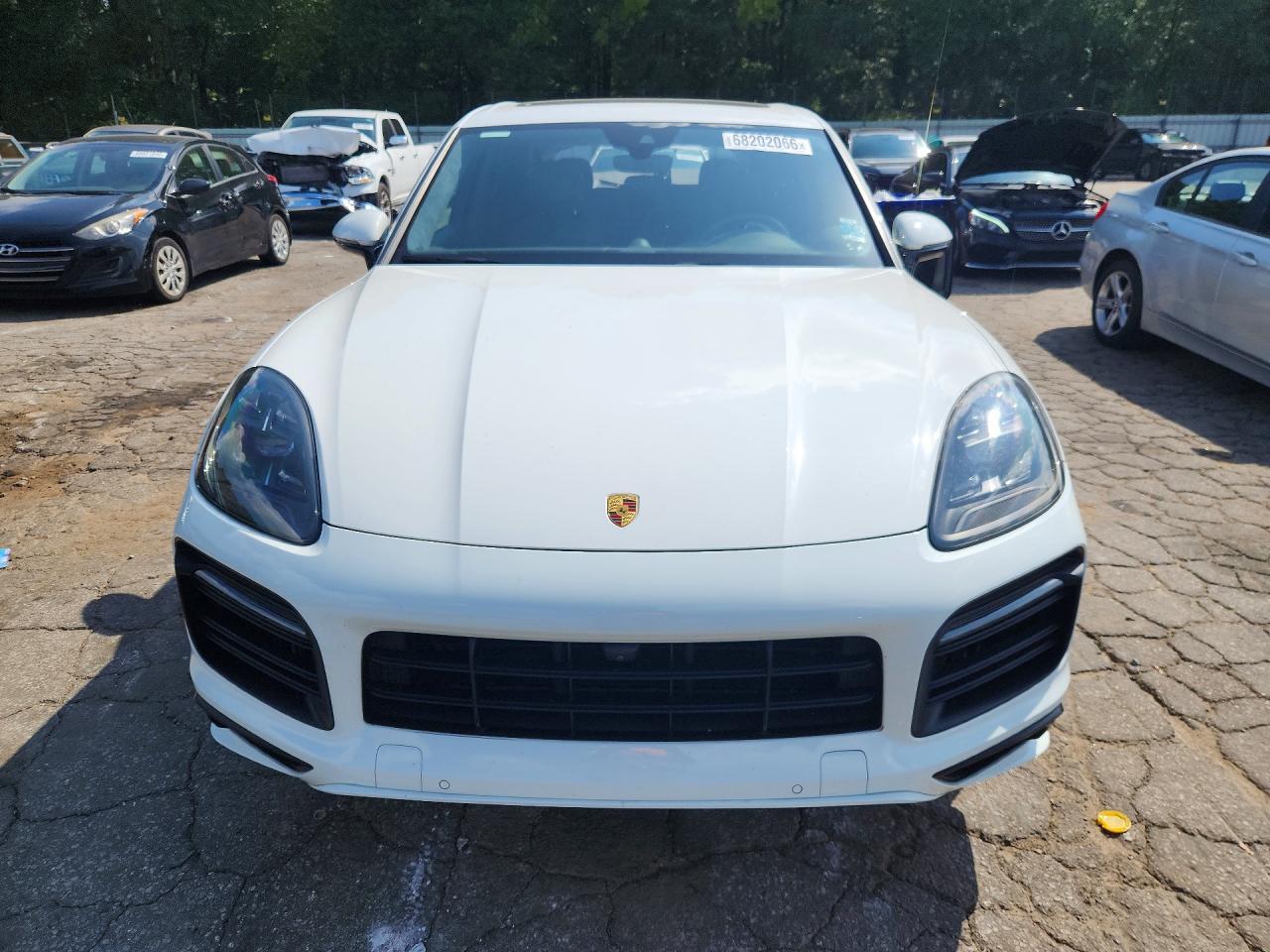 2022 PORSCHE CAYENNE GTS — Фото 5 из 12