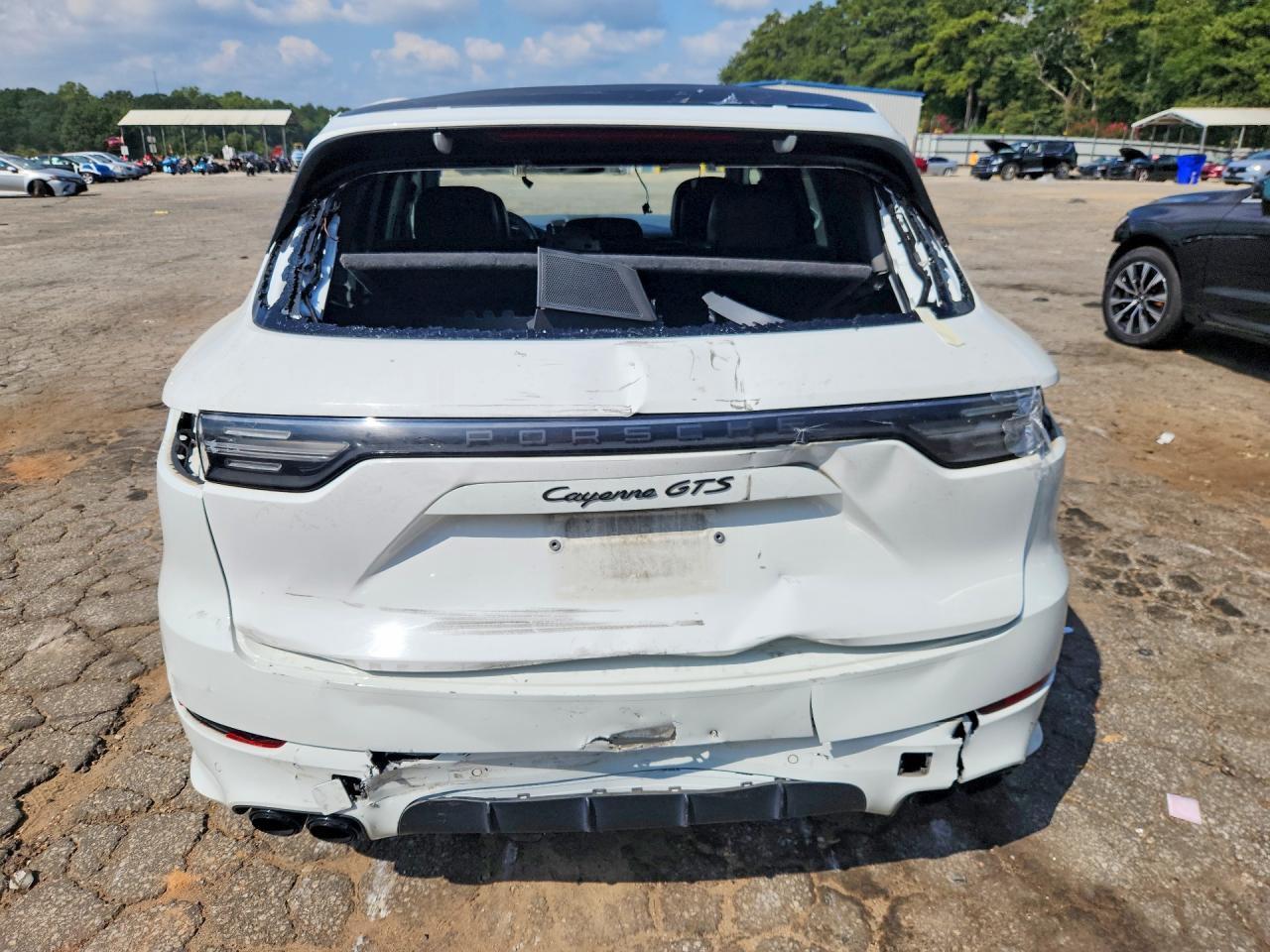 2022 PORSCHE CAYENNE GTS — Фото 6 из 12