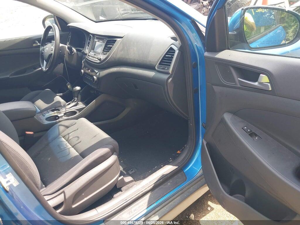 KM8J3CA24HU492948 2017 HYUNDAI TUCSON photo no. 5