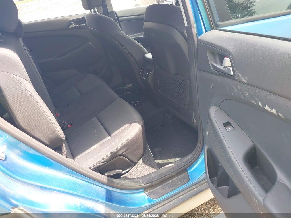 KM8J3CA24HU492948 2017 HYUNDAI TUCSON photo no. 8