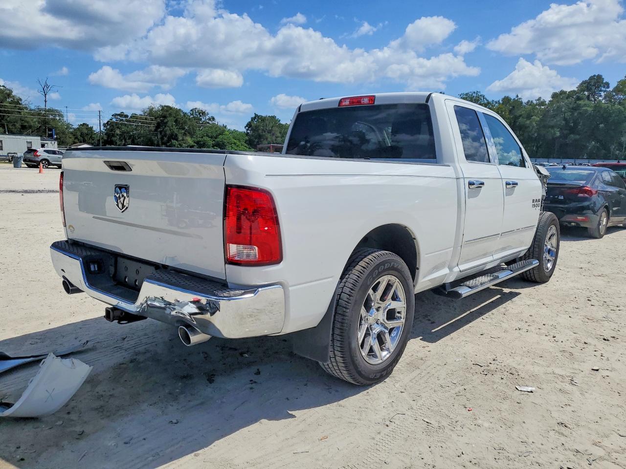2023 RAM 1500 CLASSIC TRADESMAN — Фото 3 из 14