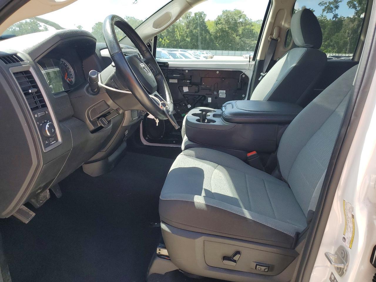 2023 RAM 1500 CLASSIC TRADESMAN — Фото 7 из 14
