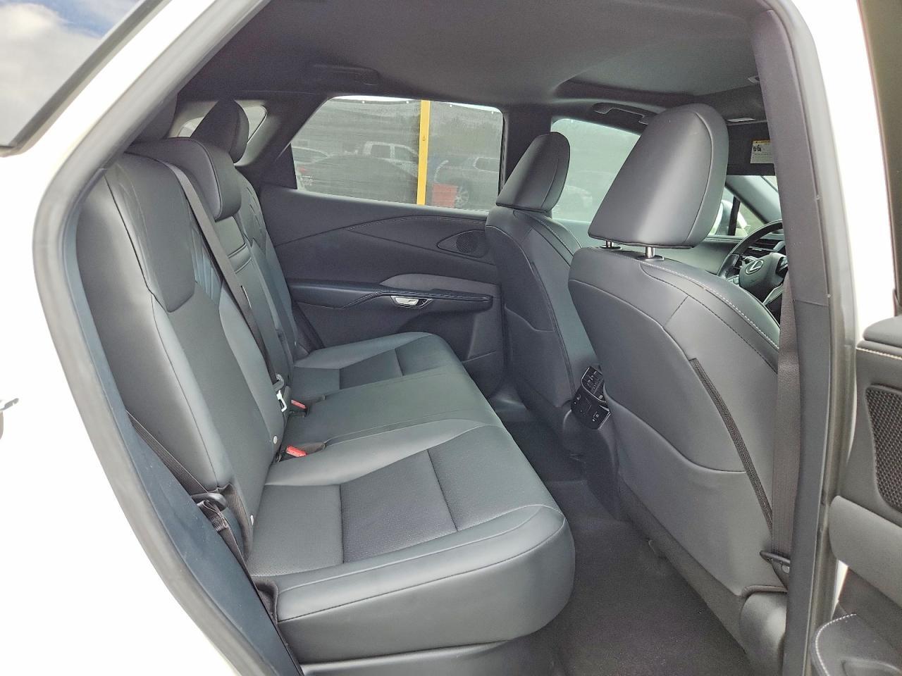 2025 LEXUS RX 350 PREMIUM — Фото 11 из 13