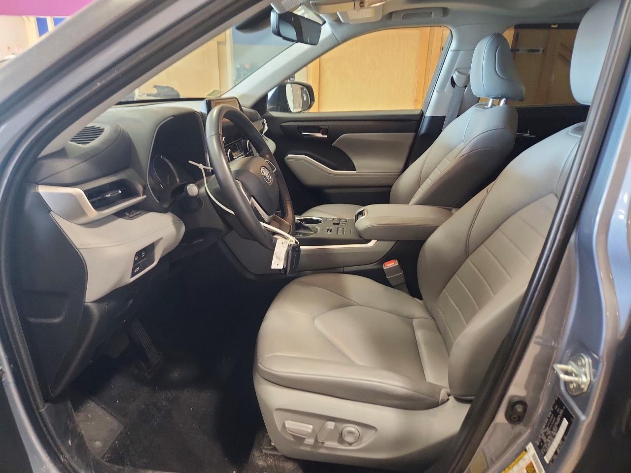 2024 TOYOTA HIGHLANDER XLE — Фото 7 из 13