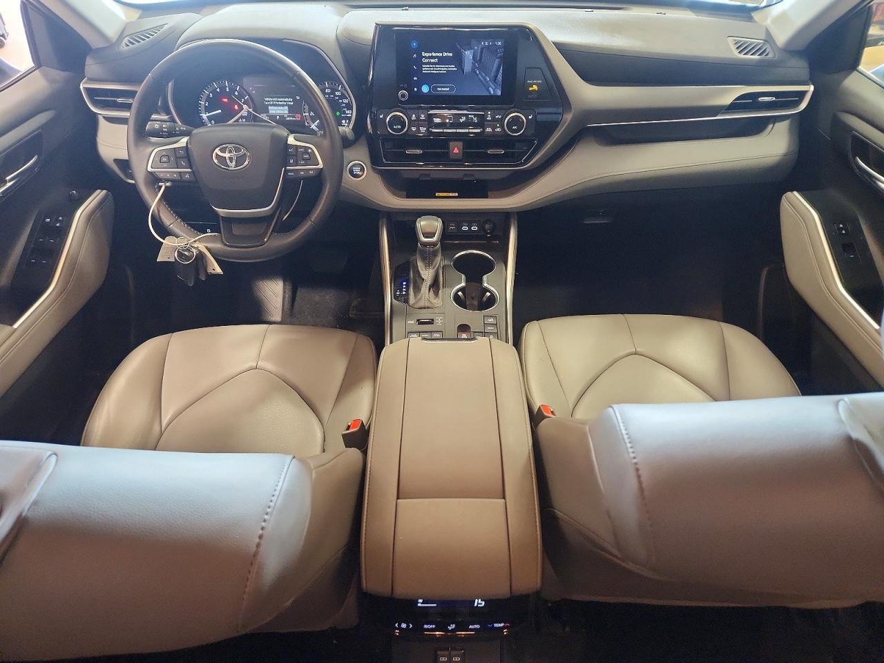 2024 TOYOTA HIGHLANDER XLE — Фото 8 из 13